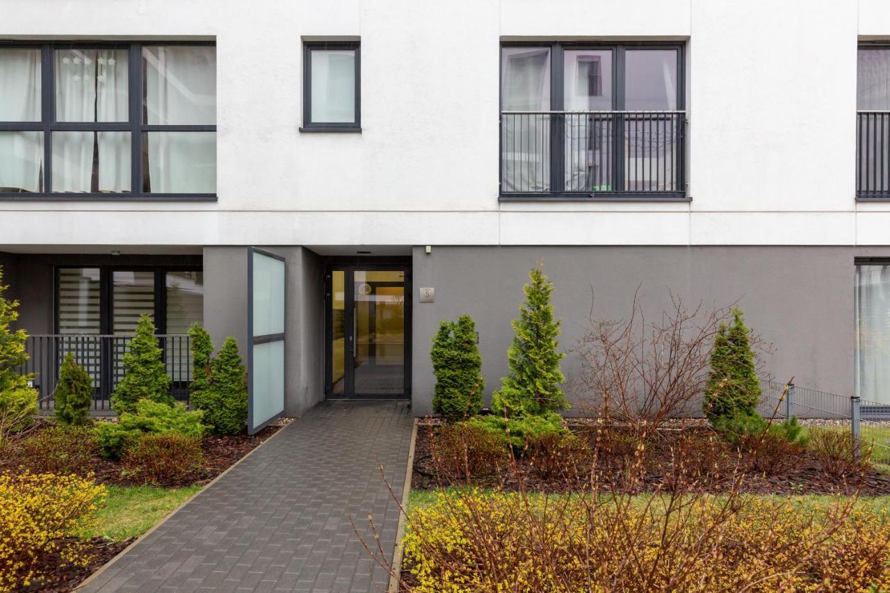 Active By Renters Apartment *