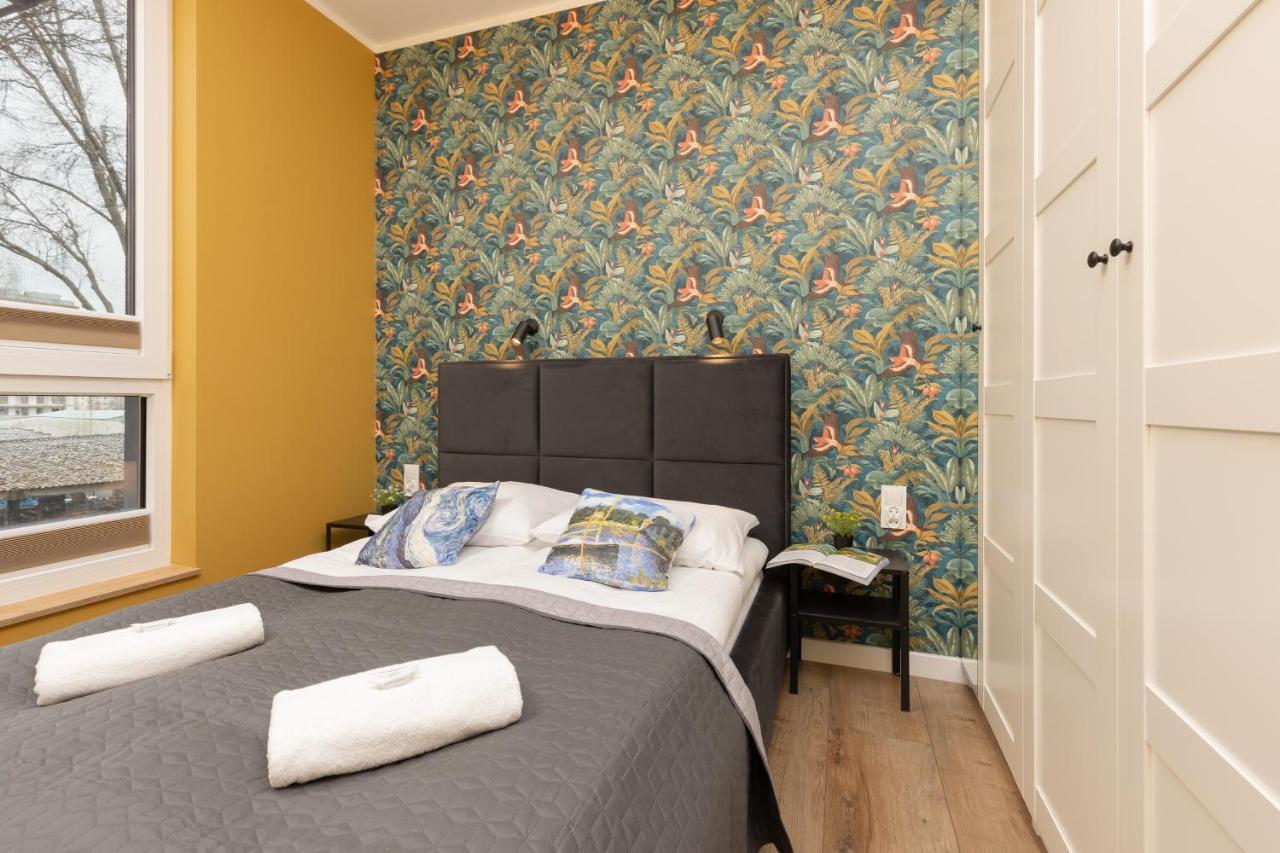 Apartment Active By Renters *