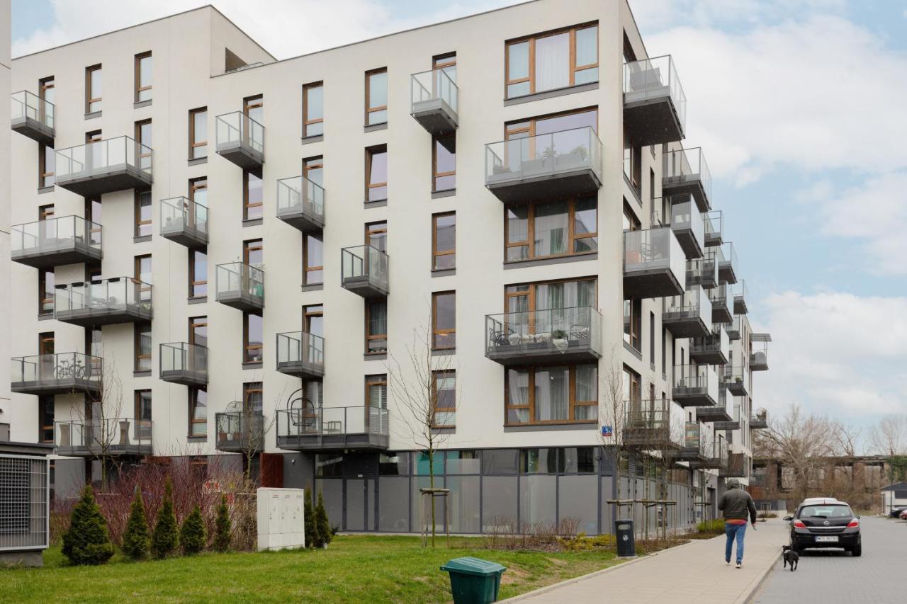 Active By Renters Apartment *